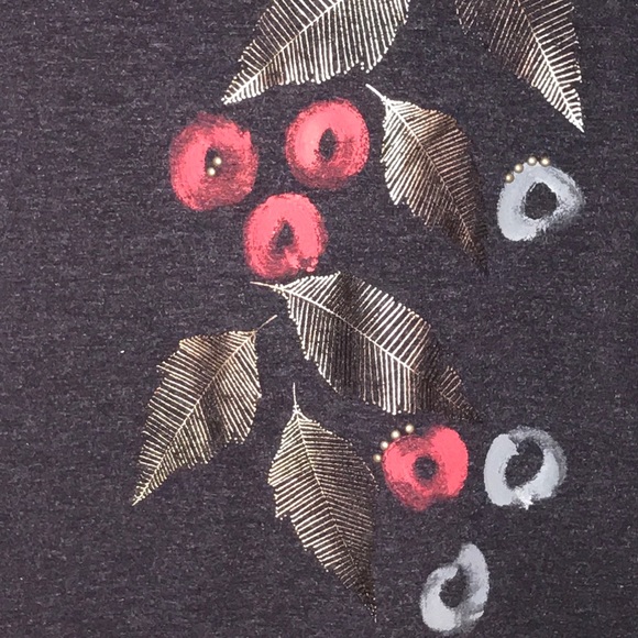 Dolcezza Canada NWT 2019 Long Sleeve-T - Picture 2 of 3